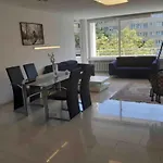 Messe Airport Zimmer Elegant